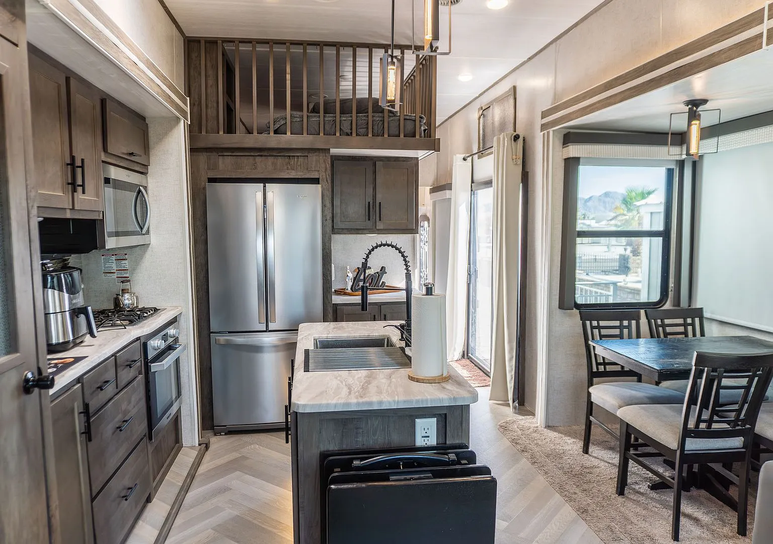 Turn-Key Park Model in Yuma Foothills Fully Furnished with Utilities Included — Photo 3