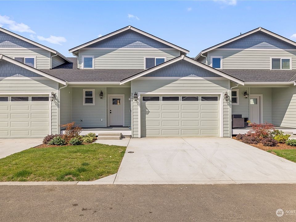 1st image of 2545 Natola SE Drive