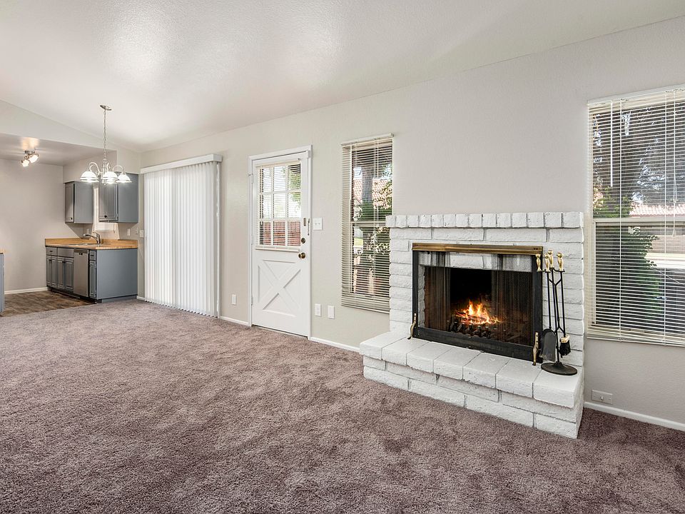 1st image of 6414 S Lakeshore Dr Unit C
