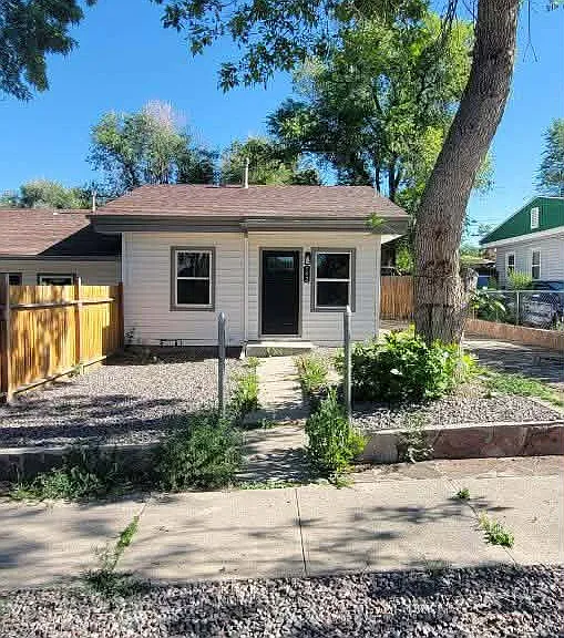 742 E Rio Grande St — Photo 1