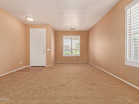 4th image of 32287 N Margaret Way