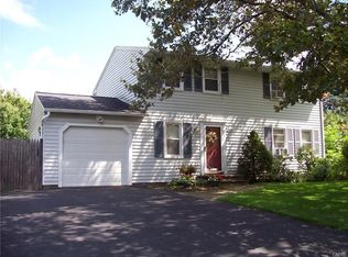 8335 Datum Ln, Baldwinsville, NY 13027
