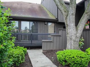 41 Westgate Dr, Edison, NJ 08820
