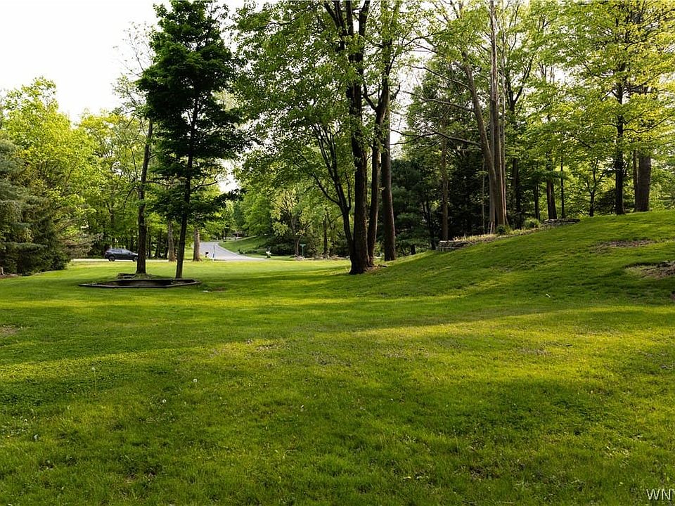 1st image of 46 Timberlake Dr