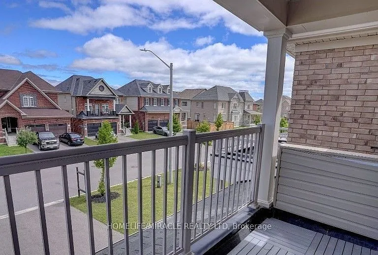 95 William Fair Dr #UPPER — Photo 20
