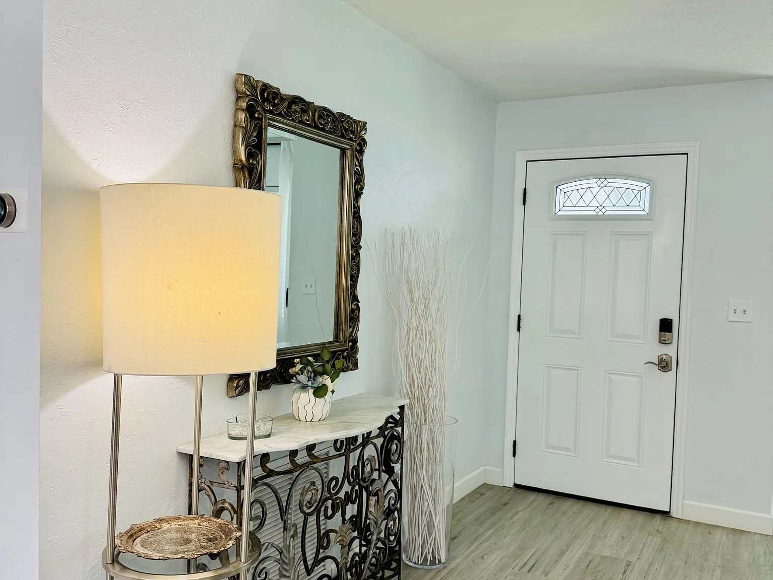 3 bed, 1378 sqft, $2,950 — Photo 4