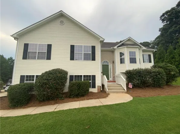 8080 Ivyshaw Dr, Gainesville, GA 30506