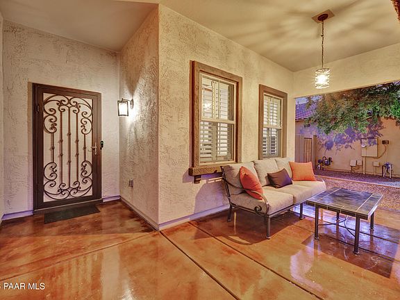 4th image of 1273 E Apricot Ln