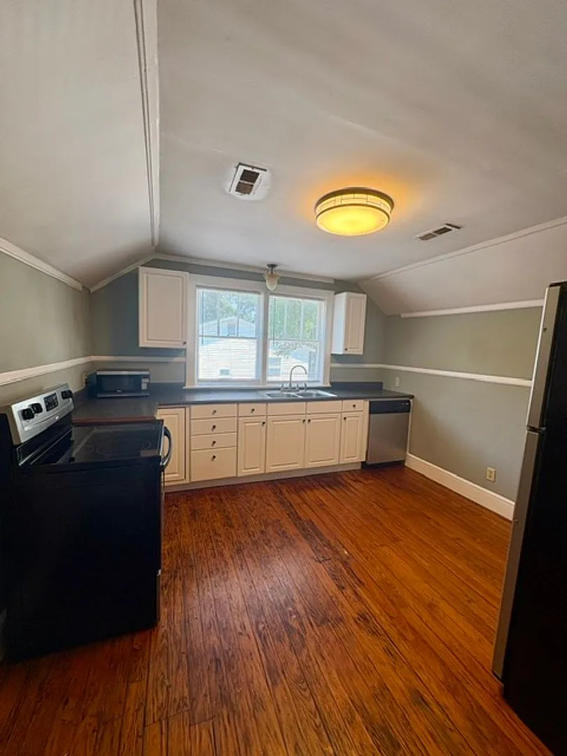530 Savannah Hwy — Photo 1
