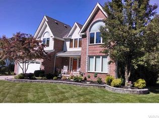 3301 Craig Dr, North Tonawanda, NY 14120