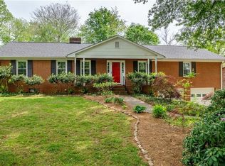 4220 Briarcliffe Rd, Winston Salem, NC 27106