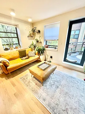 Rented by Nooklyn NYC LLC | media 62