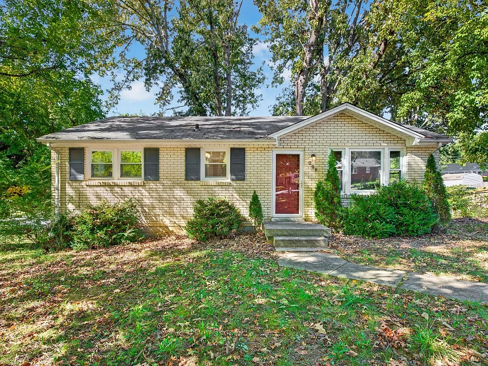 206 Paddock Rd