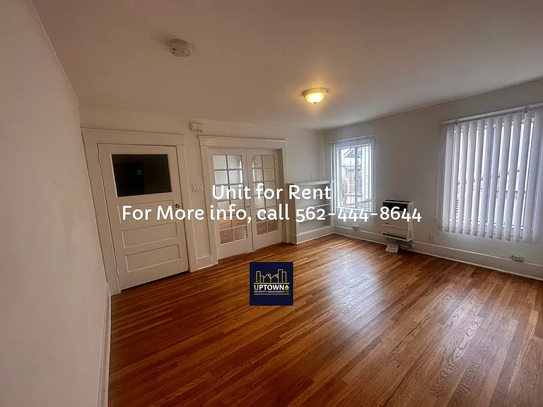 1205 1/2 Tamarind Ave — Photo 2