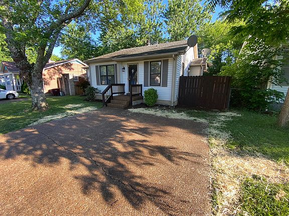 5th image of 837 Heritage Cir