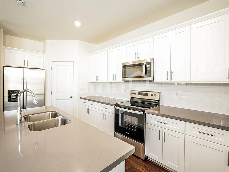 6501 Enlightenment Dr — Photo 3