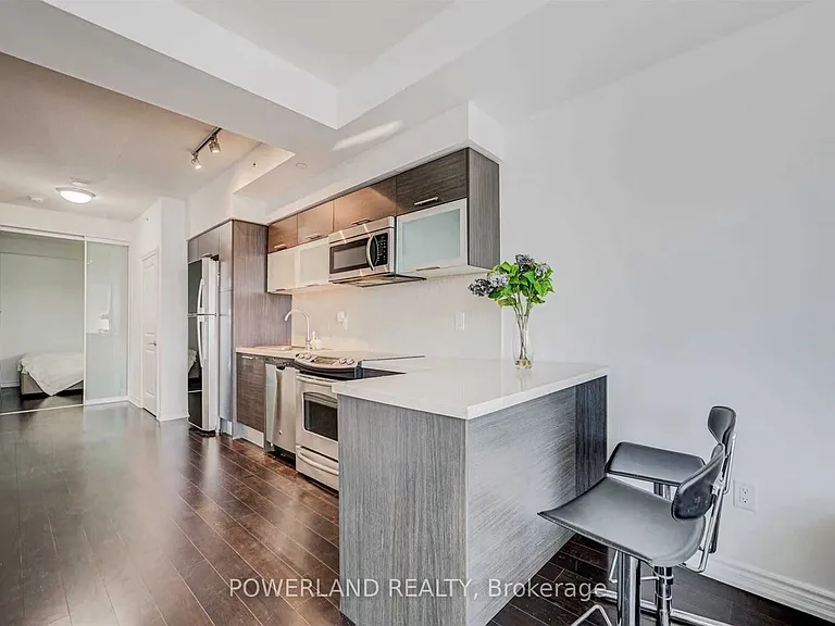 386 Yonge St #3401 — Photo 6