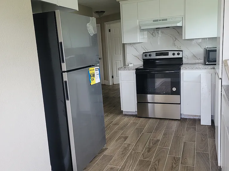 4846 Lake Ridge Ln — Photo 1
