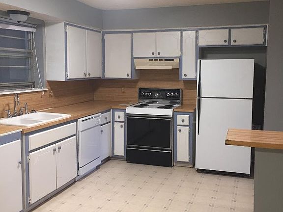 5th image of 703 Woods Dr