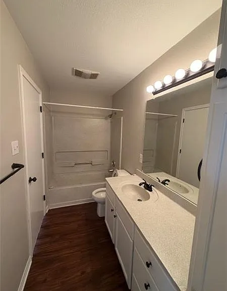 2334 Breezy Dr — Photo 12