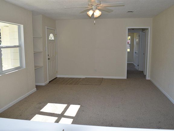 5th image of 902 S Madison Dr