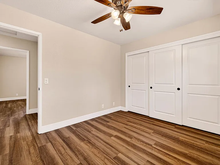 2925 Burnap Ave — Photo 15