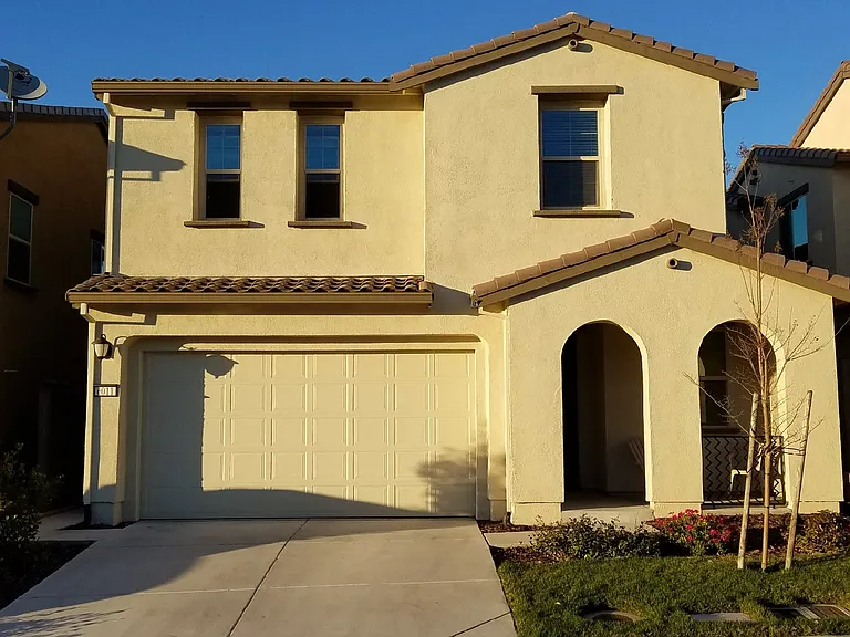 6011 Terra Ln — Photo 1