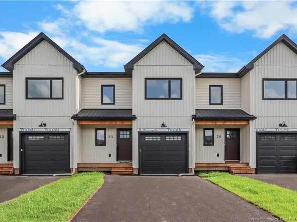 24 Vision Ct, Moncton, NB E1K 0A8