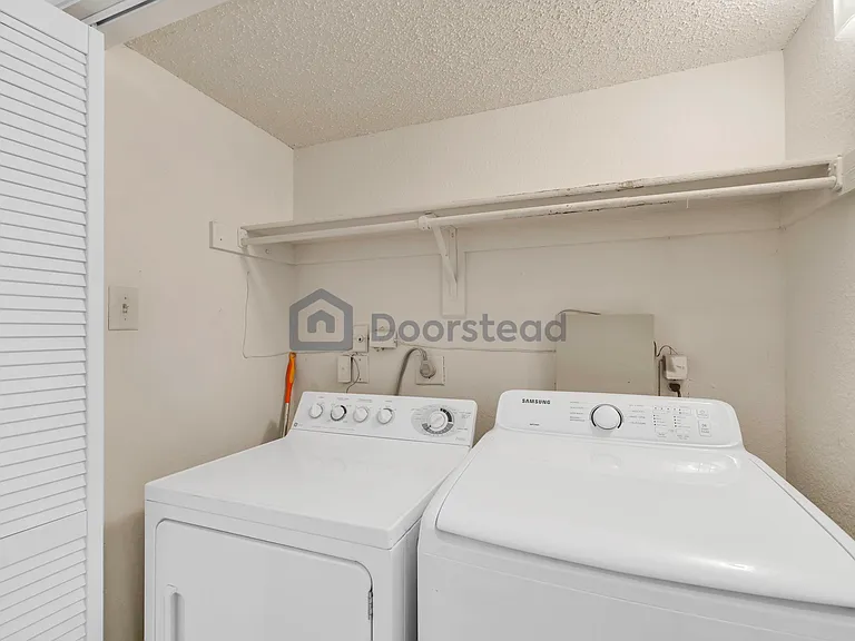 336 Melrose Dr #2C — Photo 24