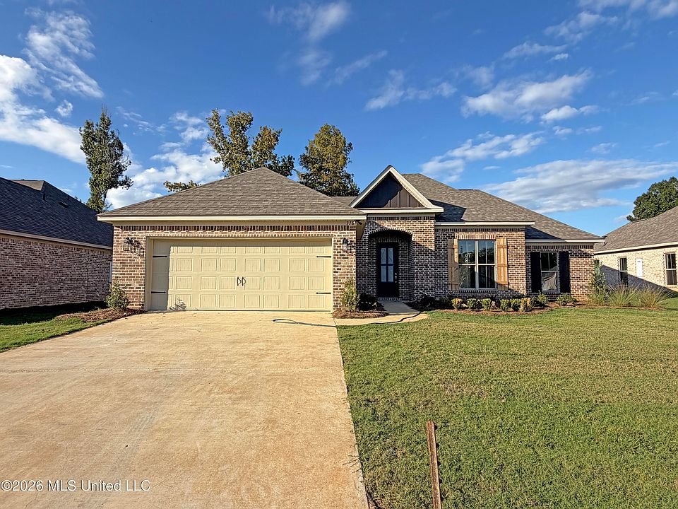 1st image of 318 Brookfield Cir