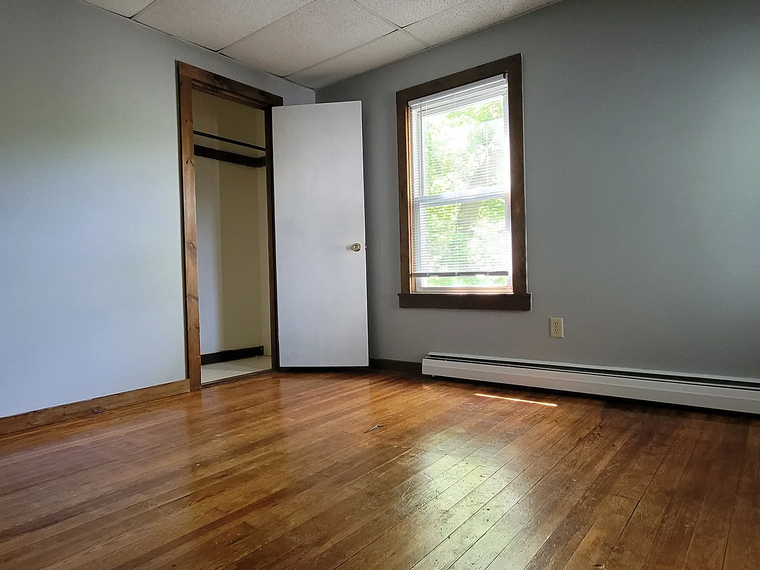 2 bed, 920 sqft, $1,400 — Photo 2