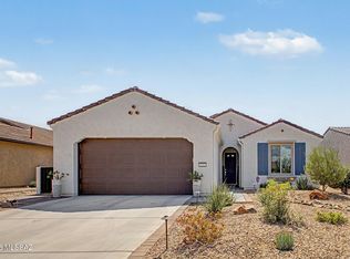 1342 E Claystone Dr, Green Valley, AZ 85614