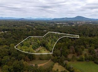 5352 Wild Smith Rd, Gainesville, GA 30506