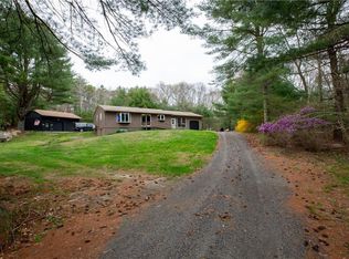 981 Ten Rod Rd, Exeter, RI 02822