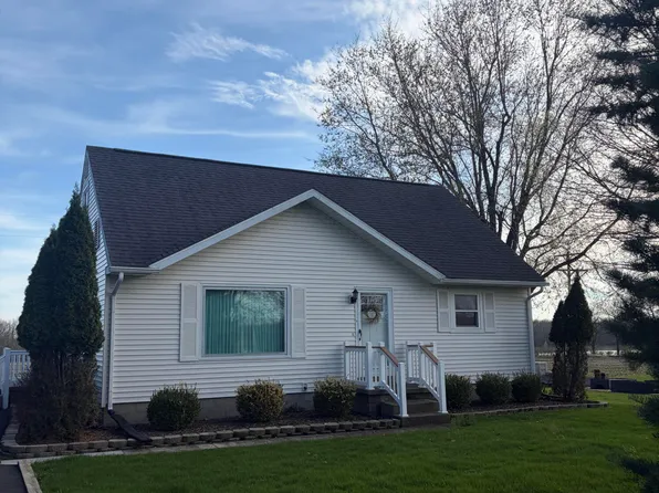 3124 E Round Lake Rd, Dewitt, MI 48820