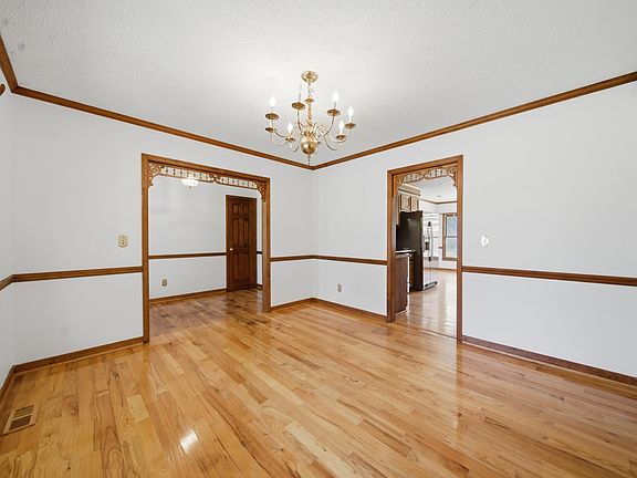 4th image of 111 Plantation Estates Rd