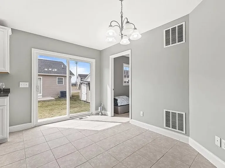 267 Dylan Cir — Photo 29