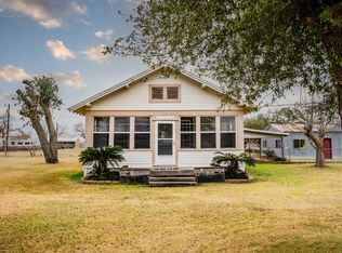 422 Caney Rd, Matagorda, TX 77457