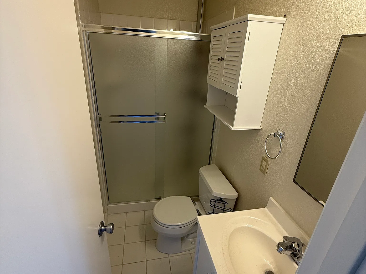419 Cypress Ave — Photo 2
