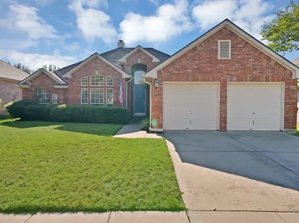 5128 White Sands Dr, Fort Worth, TX 76137