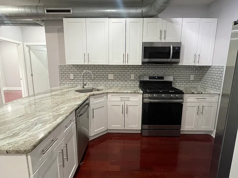 929 Marlborough St #16C — Photo 7