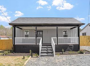 623 Raleigh St, Oxford, NC 27565