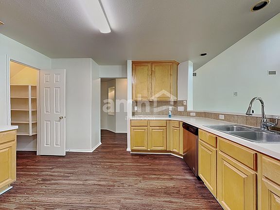 4th image of 14750 Autumn Glen Ct