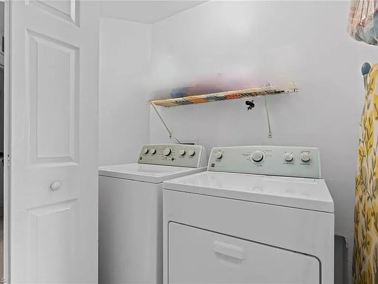 941 Hampton Cir #109 — Photo 26