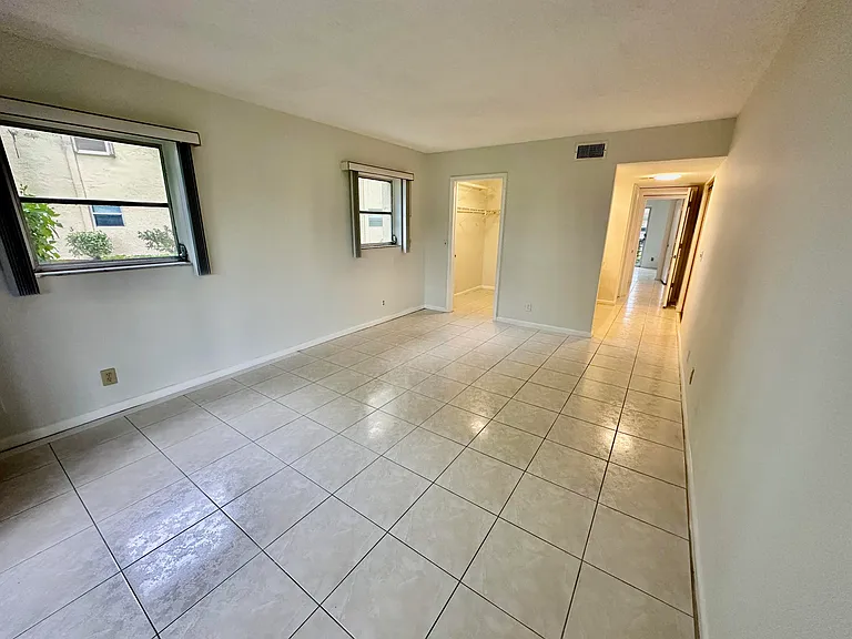 23099 Barwood Ln N #109 — Photo 18