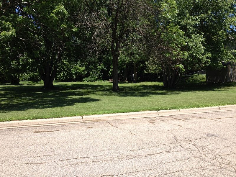 1st image of Xxx Ne 2nd Ave