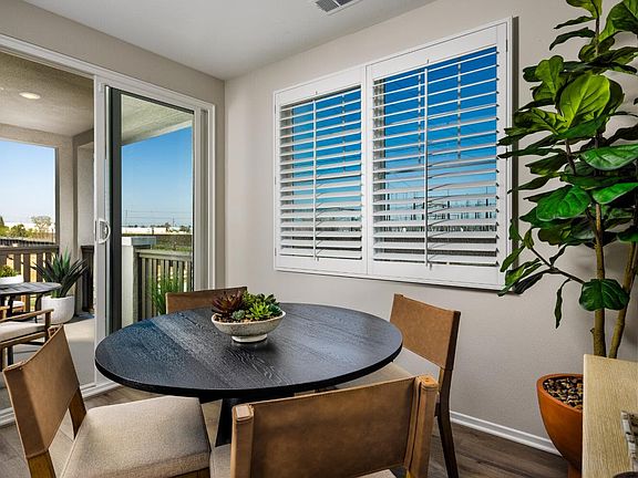 Dining to Outdoor Deck