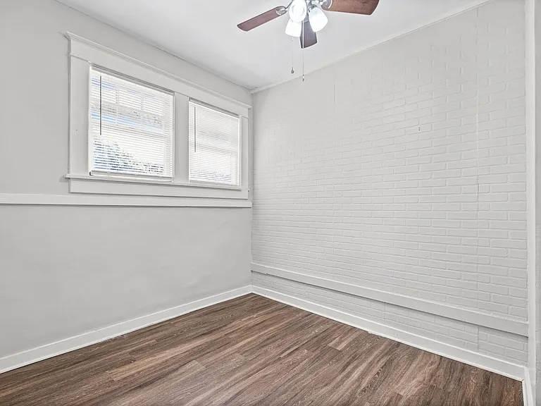 3562 Midland Ave — Photo 15