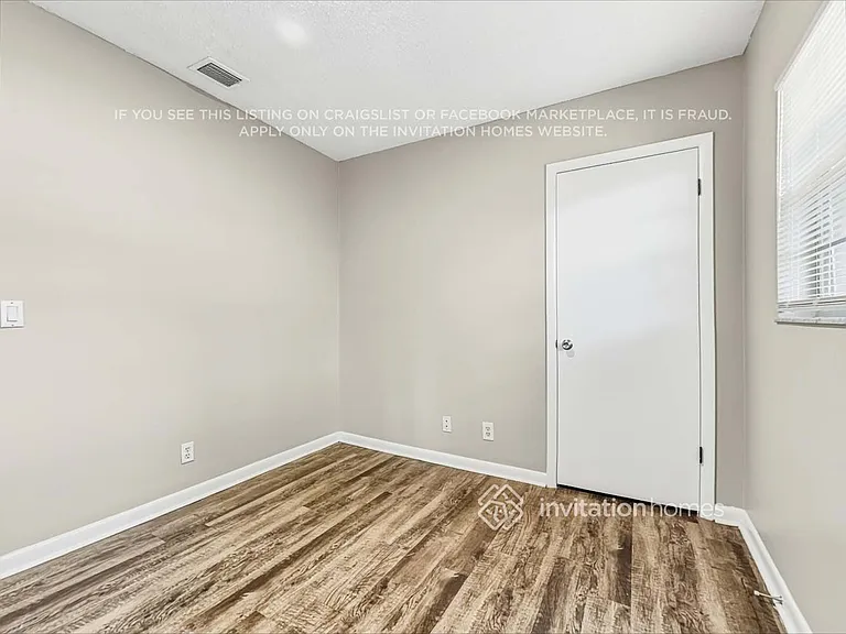 512 E Hilda Dr — Photo 14