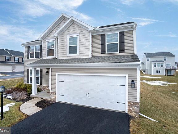 4th image of 620 Fawn Valley Rd